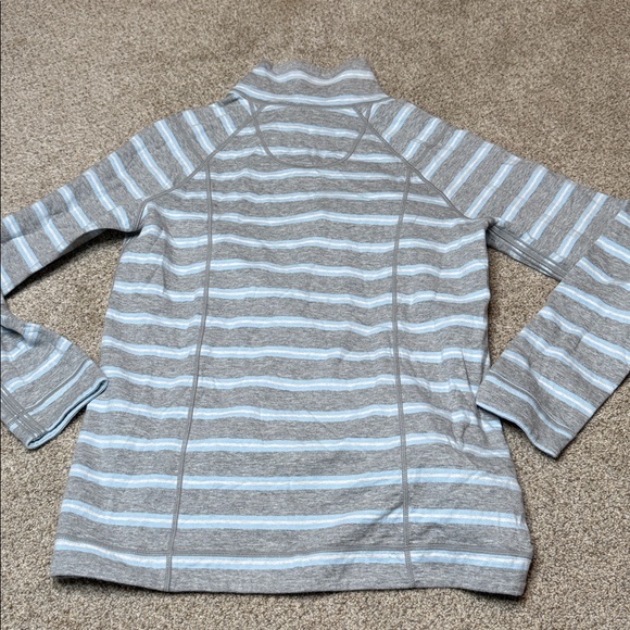 Tommy Bahama | Pullover 1/4 Zip Striped Ling Sleeve Top in Gray Blue M Medium - Picture 10 of 11